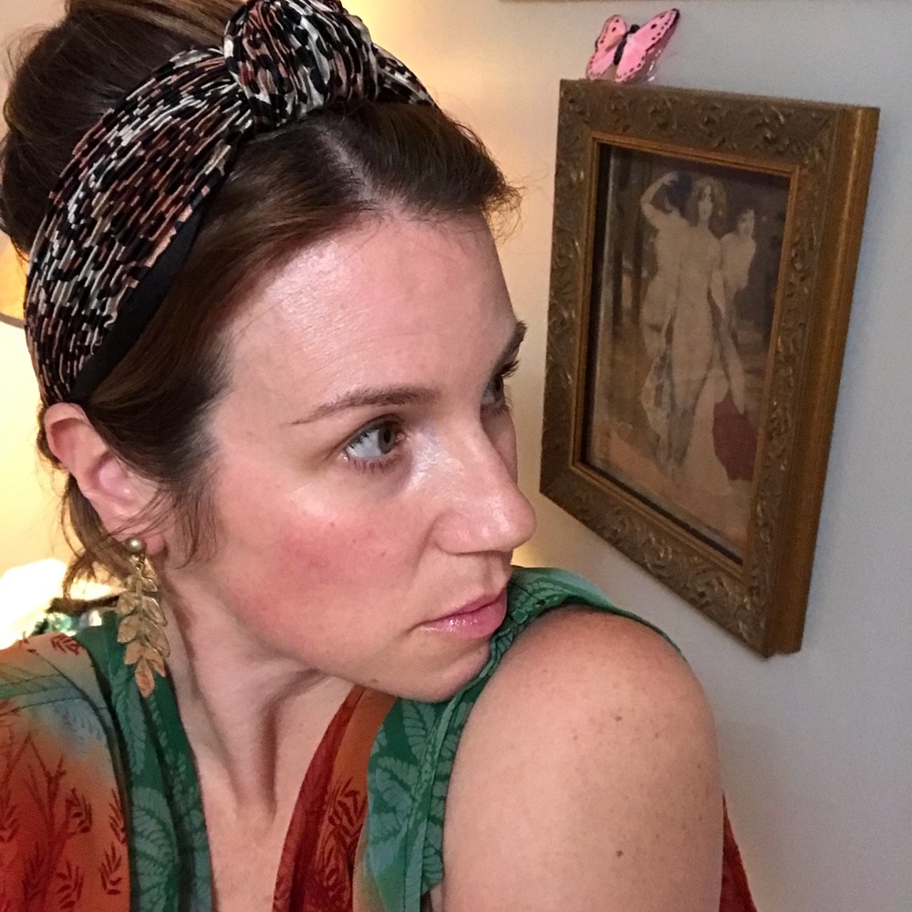 Leaf Design Post Back Earnings - image 3